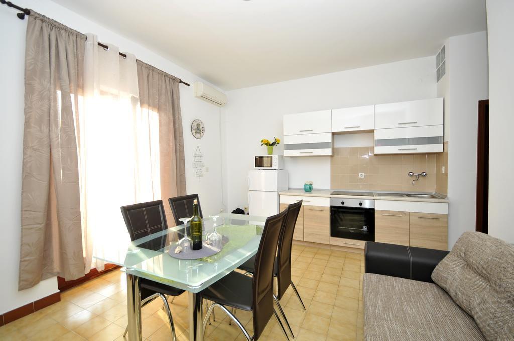 Apartments Martin & Marija Lokva Rogoznica Kültér fotó
